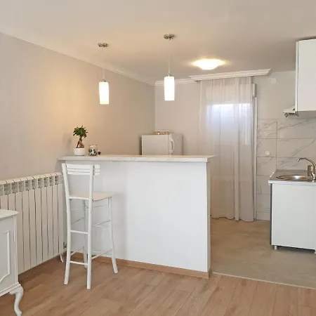 Kuca Ema Villa *